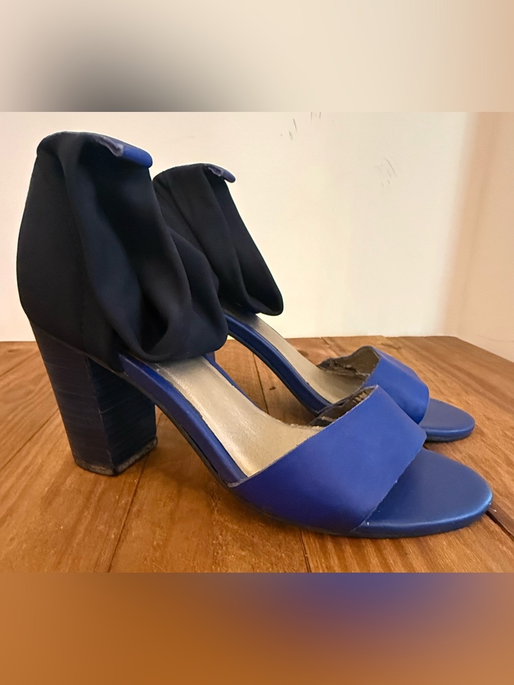 Seychelles & Corey Lynn Calter Black & Blue Heels. Size 7.